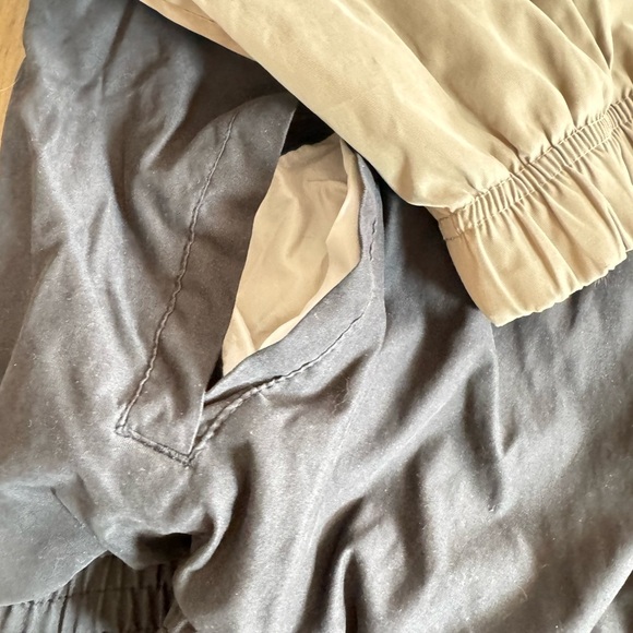 Tan and Black Windbreaker Jacket with Full-Length Zipper - Picture 7 of 8